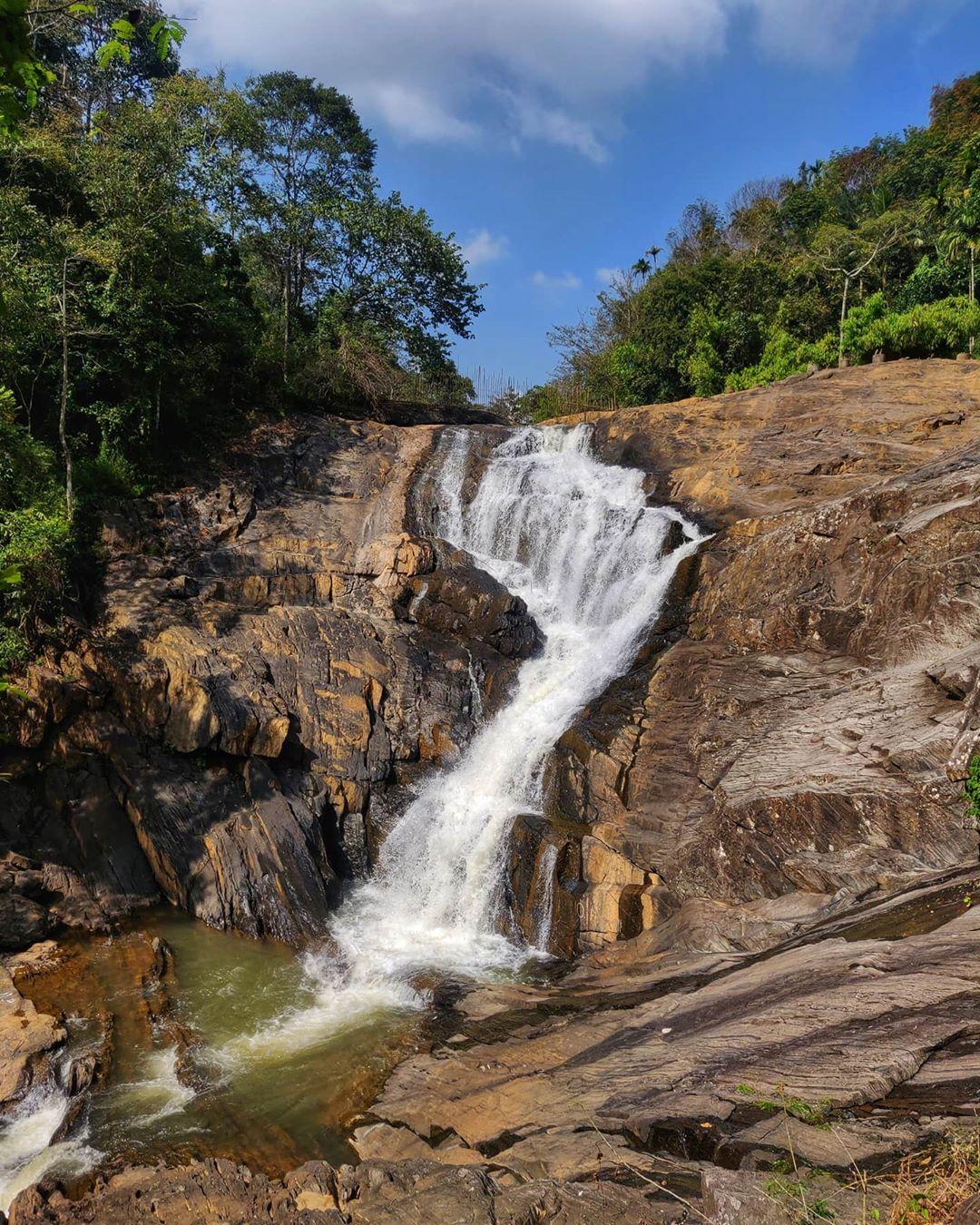 Kanthanpara Waterfalls — photo 3
