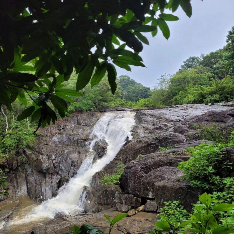 Kanthanpara Waterfalls — photo 2