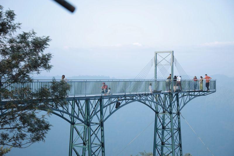 Attamala Digital Glass Bridge — photo 2